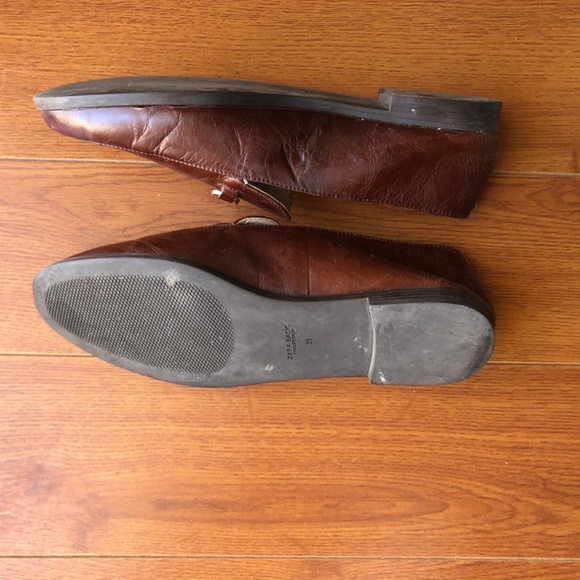 Zara brown leather loafer with gold chain - Picture 4 of 4